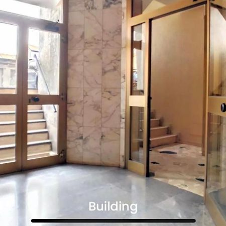 Metro Famagosta - Luminoso Appartamento Con Balcone Free Wifi & Parking Milano Dış mekan fotoğraf